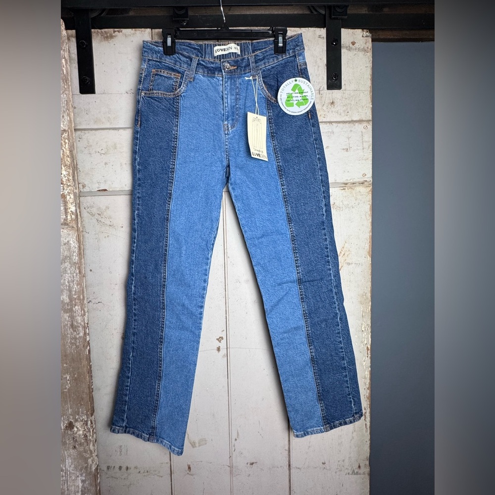 LOVEGEN Two-Toned Blue Jeans Straight Fit Women’s Size 9/30 NWT Sustainable